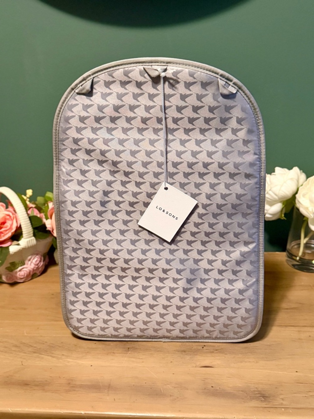 NWT Lo & Sons Hanover Backpack Organizer Silver Dove Travel Insert